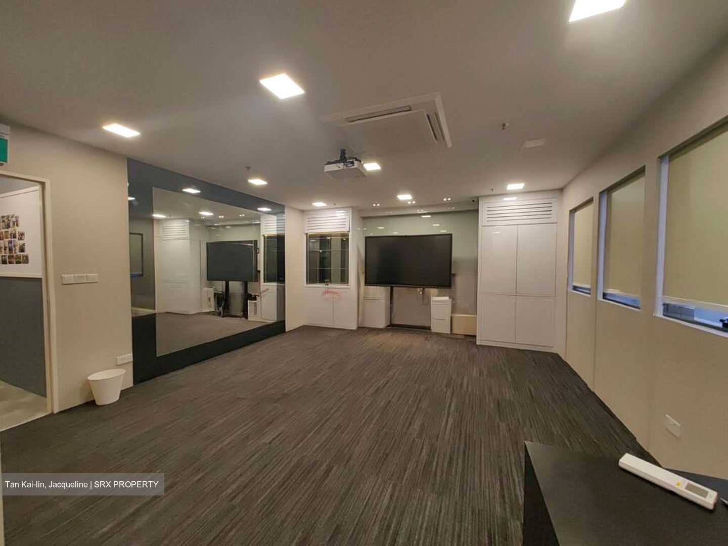 Ct Hub 2 (D12), Office #514633771